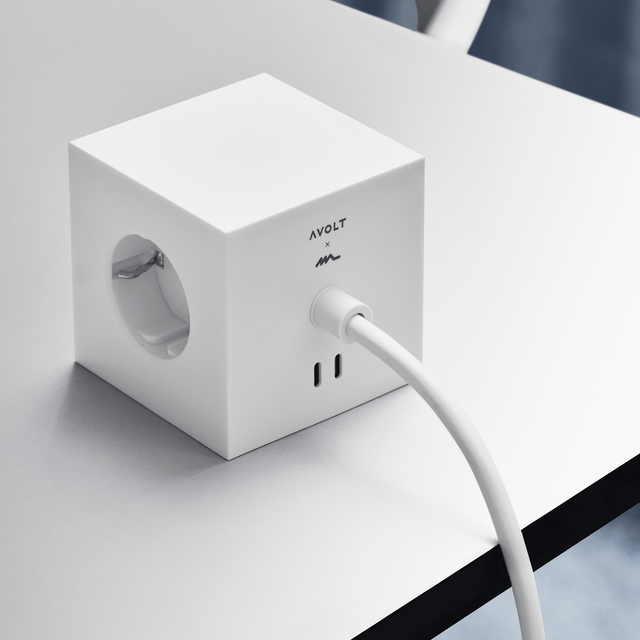 Avolt Square 1 - magnetische Mehrfachsteckdose + 2xUSB-C