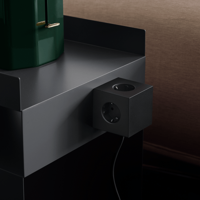 Avolt Square 1 - magnetische Mehrfachsteckdose + 2xUSB-C