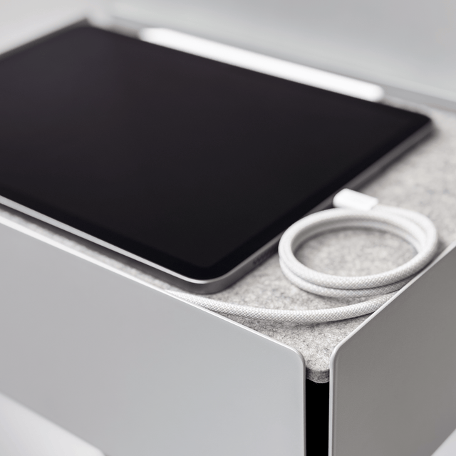 CHARGE-BOX Ladestation - Elegantes Kabelmanagement