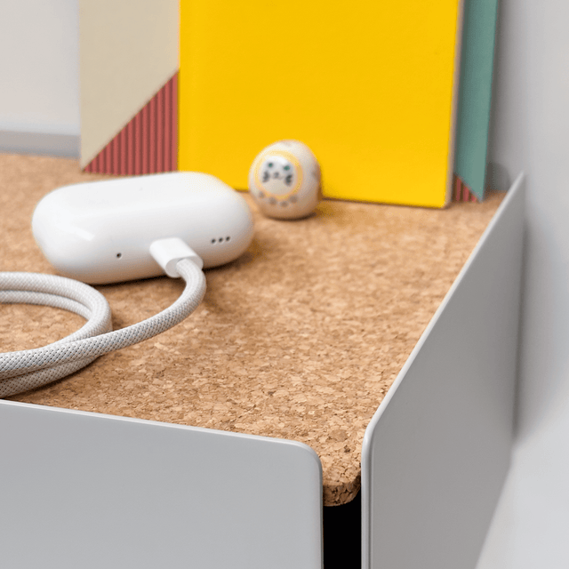 CHARGE-BOX Ladestation - Elegantes Kabelmanagement