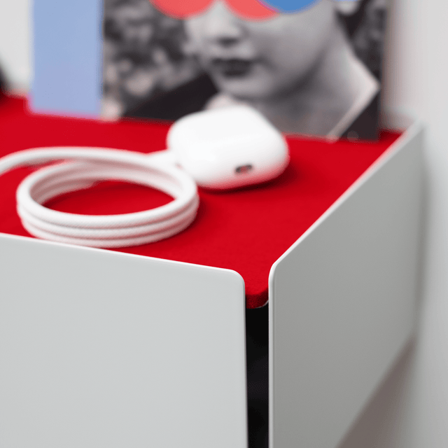 CHARGE-BOX Ladestation - Elegantes Kabelmanagement