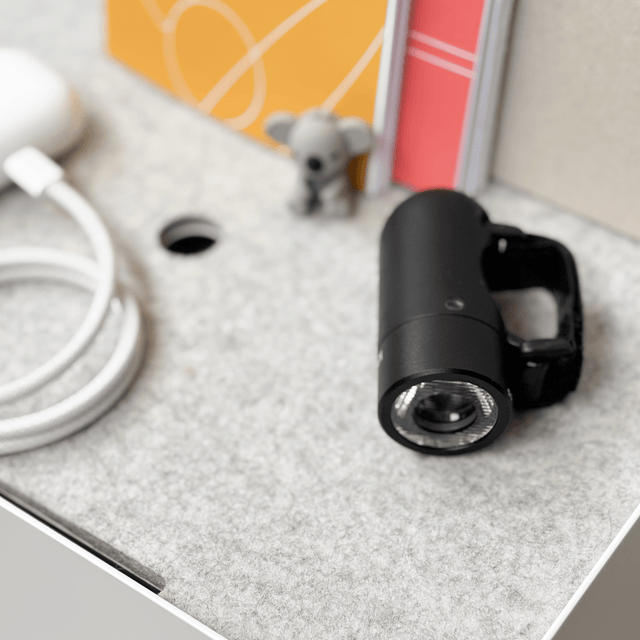 CHARGE-BOX Ladestation - Elegantes Kabelmanagement