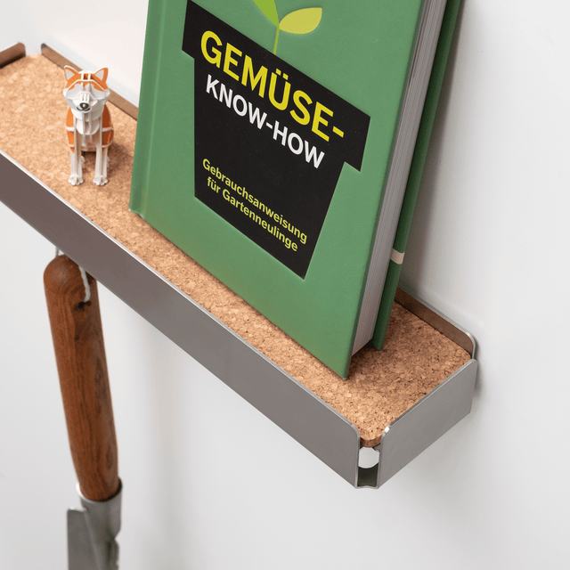 Sonderedition: KEY-BOX Edelstahl geschliffen - Schlüsselbrett mit Ablage für den Flur, Schmuckorganizer für dein Bad oder Schlafzimmer, Hakenleiste für die Küche oder Balkon