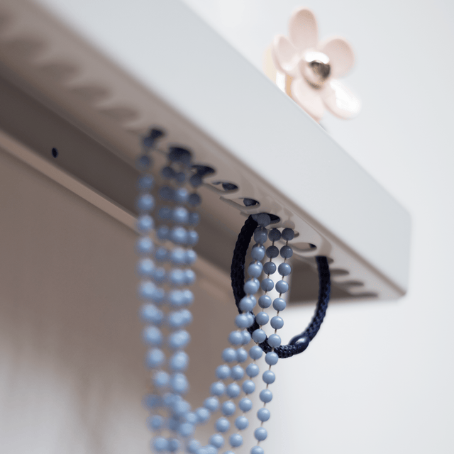 KEY-BOX - Schlüsselbrett mit Ablage für den Flur, Schmuckorganizer für dein Bad oder Schlafzimmer, Hakenleiste für die Küche oder Balkon