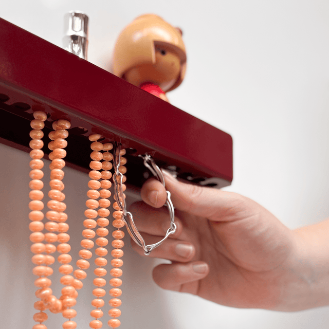 KEY-BOX - Schlüsselbrett mit Ablage für den Flur, Schmuckorganizer für dein Bad oder Schlafzimmer, Hakenleiste für die Küche oder Balkon