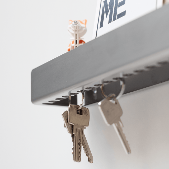 Sonderedition: Key-Box Edelstahl geschliffen - Schlüsselbrett mit Ablage, Schmuckorganizer, Hakenleiste für die Küche oder Balkon