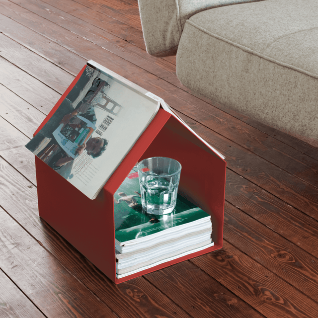 MAGAZIN - Magazine rack in the shape of a house